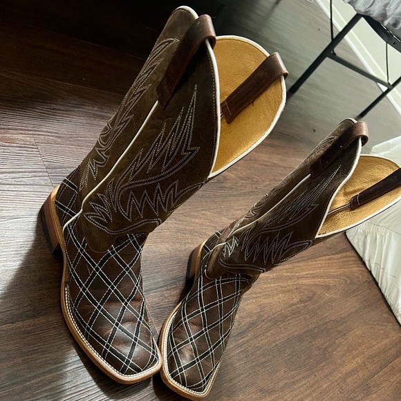 Mens size 10D Anderson Bean Horsepower boots. Only worn once, to small for me - Picture 2 of 2